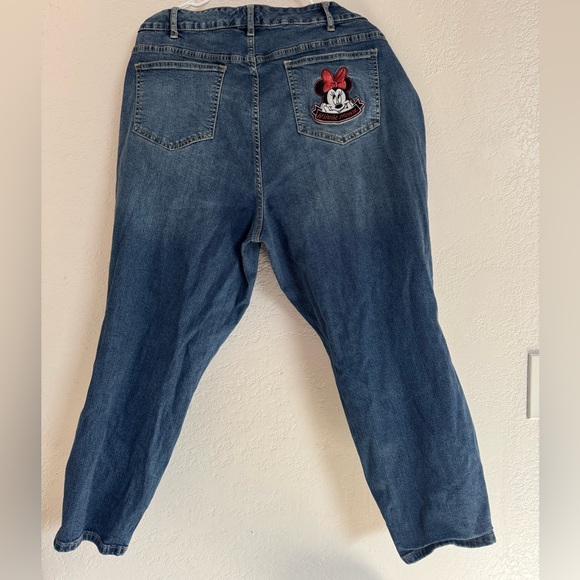 Disney Torrid Women’s Plus Size Blue Jeans with Minnie Mouse Patches EUC… - Picture 4 of 15